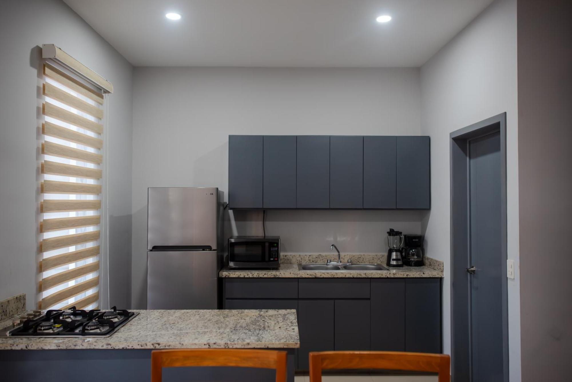 2Br/2Ba Condo 1 Block To Ocean! - Unit 3 Mazatlán Εξωτερικό φωτογραφία